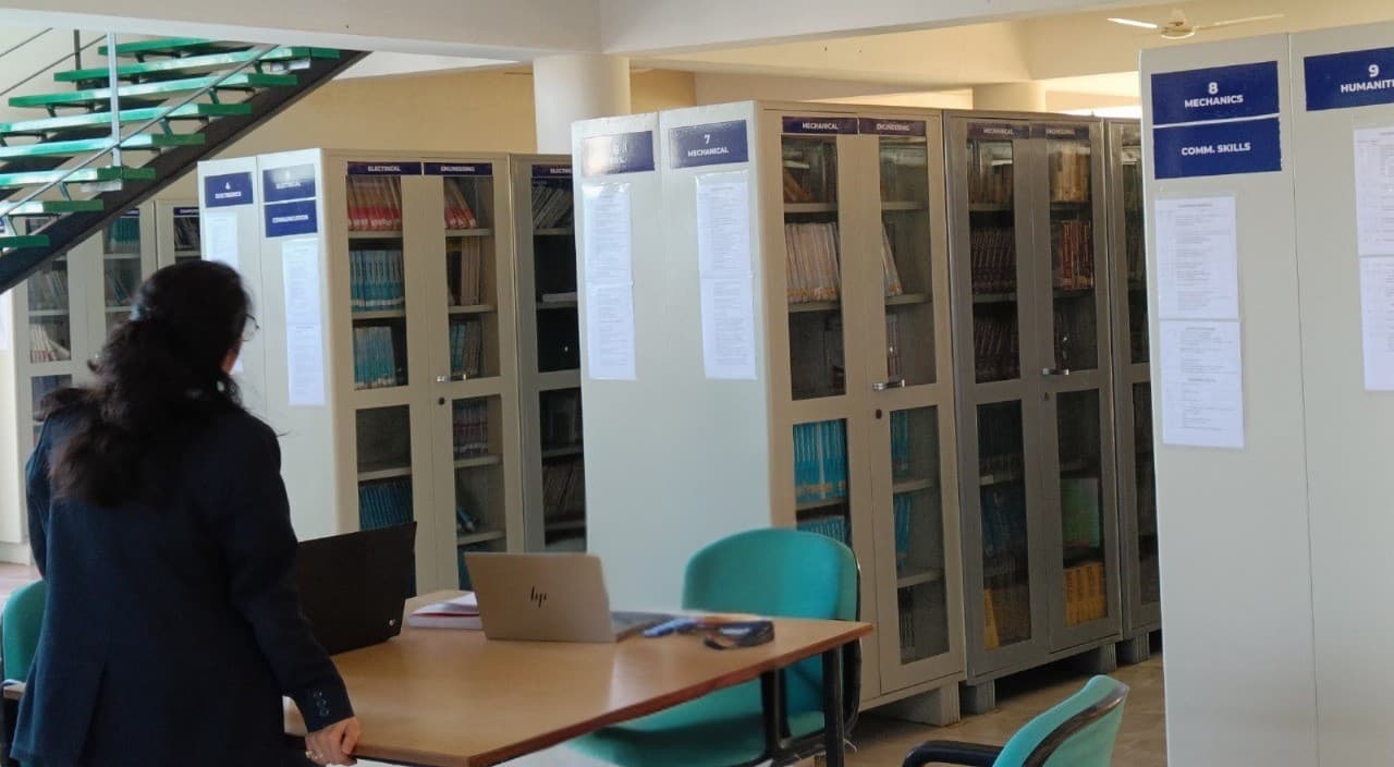 Acropolis Institute of Technology & Research Indore Academic Building photo 16